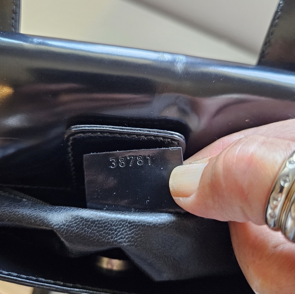 Gucci Vintage Patent Leather 2 way bag 24Hr  FLASH SALE $ FIRM - Picture 13 of 13